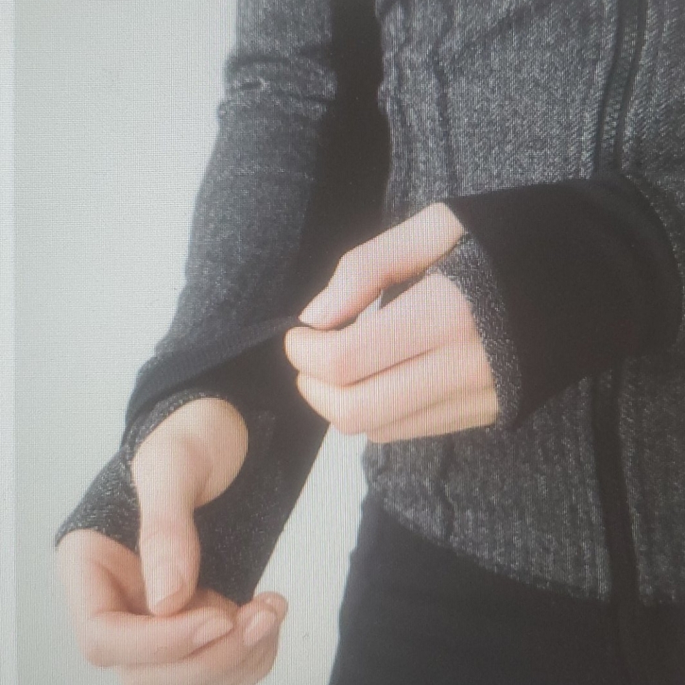 Lululemon Daily Practice Jacket - Picture 7 of 7